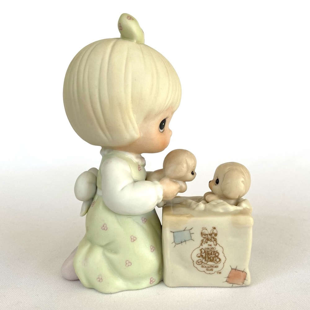 Precious Moments “Always Room for One More” Collectors Club Figurine C-0009